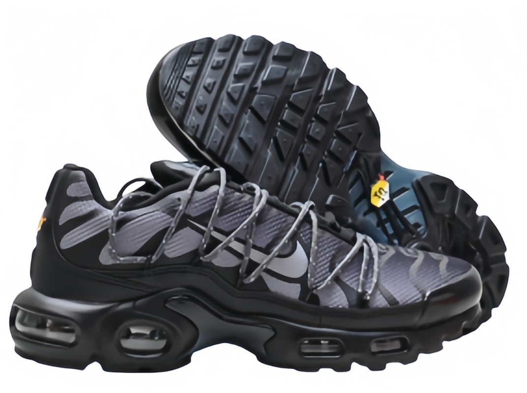 33、Nike Air Max Plus